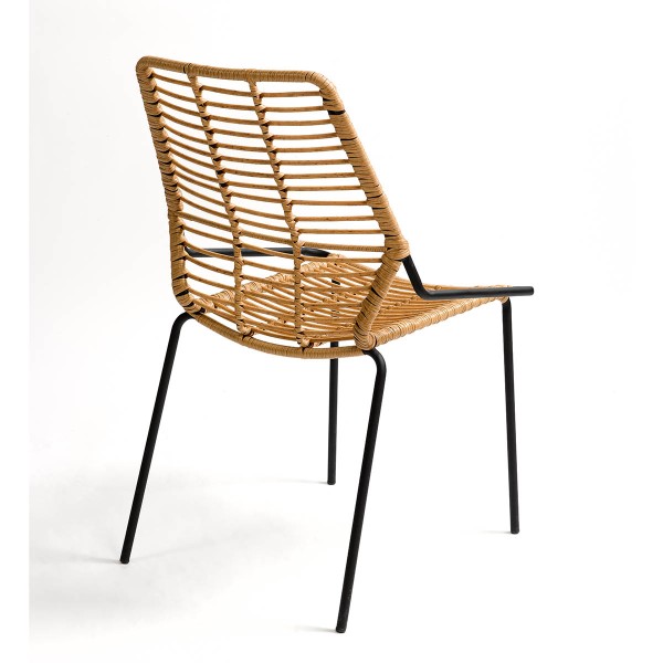 Silla apilable de ratán Foto: CLIO (1) 2