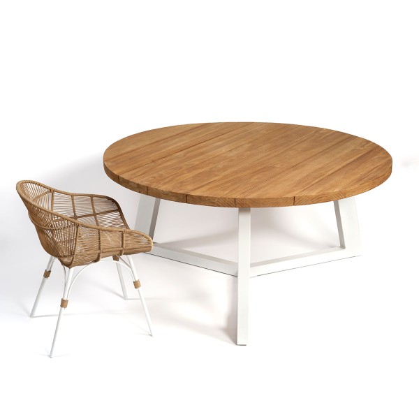 Mesa de comedor de exterior de teca color natural y aluminio  Foto: MAXINE-mesa-comedor-teca-natural-pata-aluminio-piedra (2)