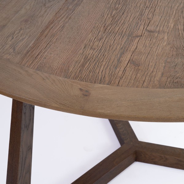 Mesa de comedor redonda acabada en roble claro Foto: NANCY-mesa-comedor-redonda-roble-medio-grisaceo-250306_crisal_223 2